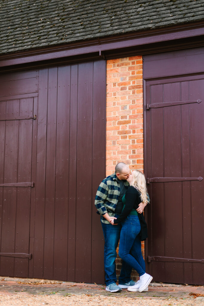 Colonial Williamsburg Couples Photos