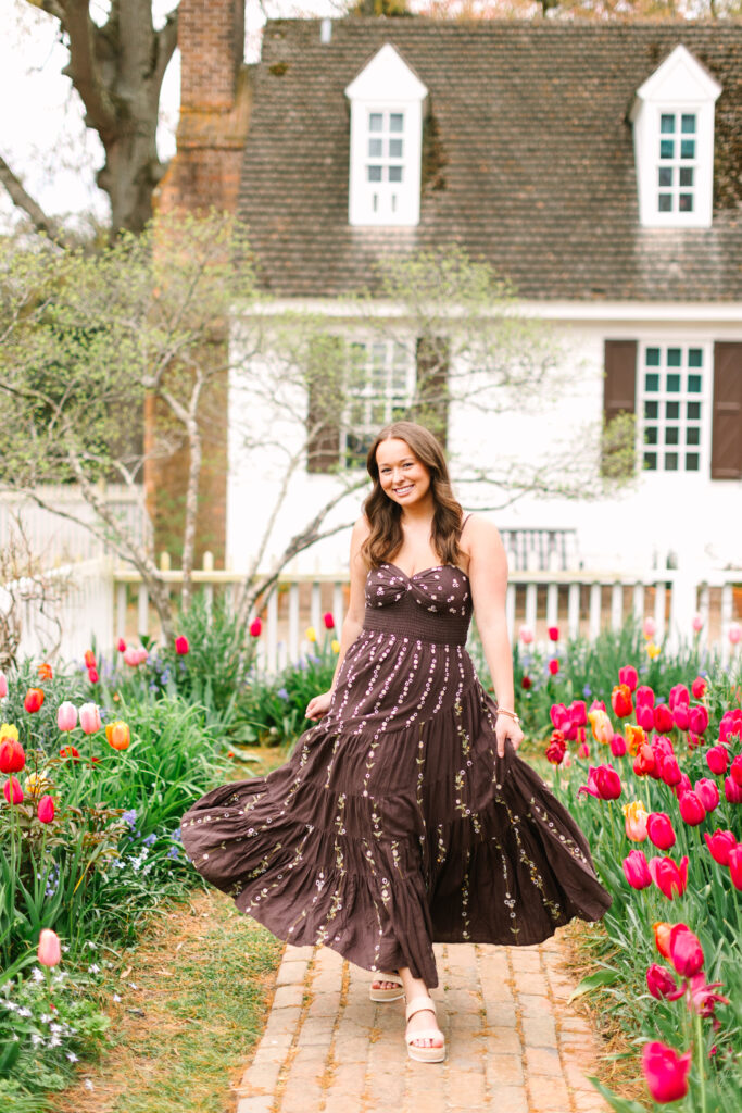 Rachael Reid Photography Session: Photographer Rachael Reid capturing beautiful spring portraits in a picturesque garden.