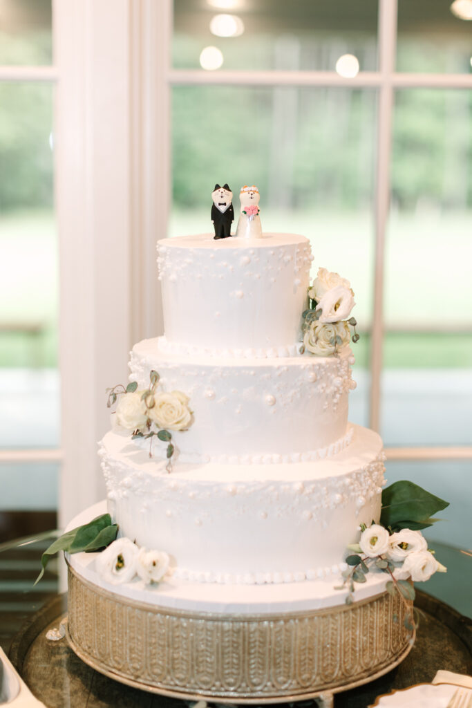 Wedding cake by Sweets by Susan at The Maine of Williamsburg