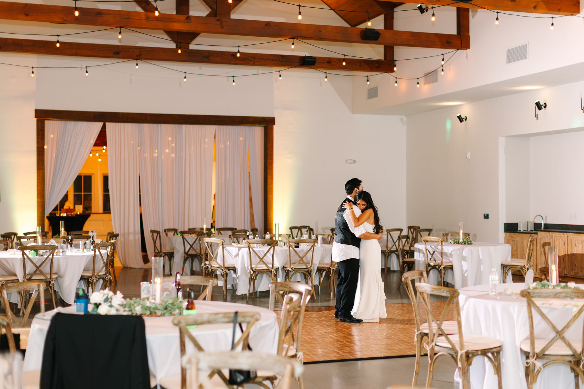 Private last dance for the bride and groom at The Maine of Williamsburg